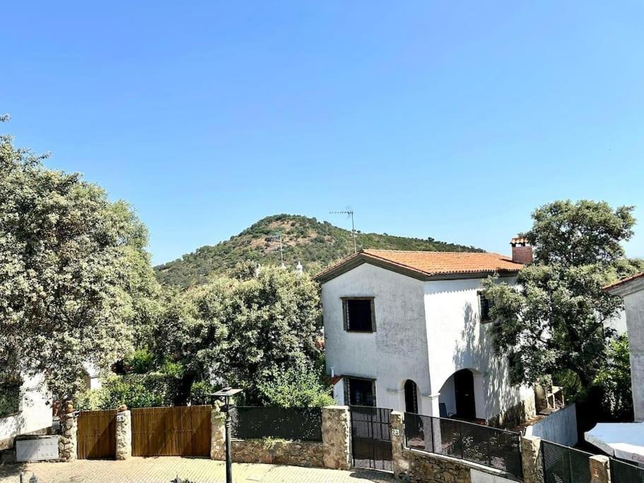 Hispalis Villa En Aracena La Umbria  Exterior photo